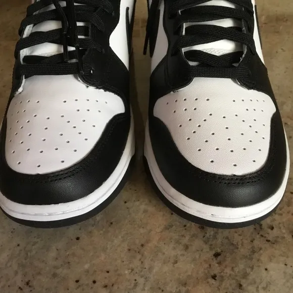 NEW Nike Men’s Dunk High Top Retro Panda Sneakers