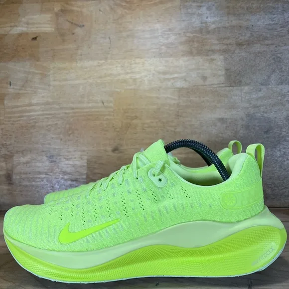 NEW Nike Reactx Infinity Run 4 Mens Size 10.5 Running Shoes Sneakers Barely Volt