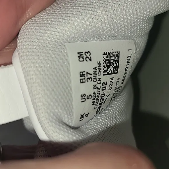 NEW Puma Platform Sneakers