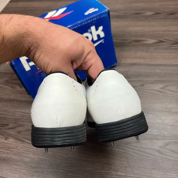 NEW Reebok White Wingtip Golf Shoes 8.5 M