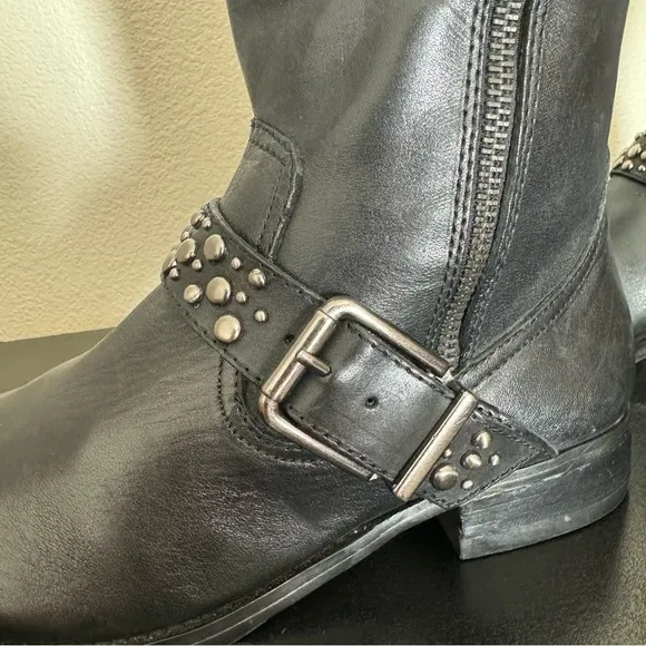 New! Retail $90 Arturo Chiang Black Leather Boots with Studded Buckles Size 6