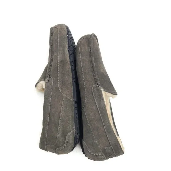 New UGG Ascot Slippers Mens 17 Grey Suede Sheepskin Slip On Shoes
