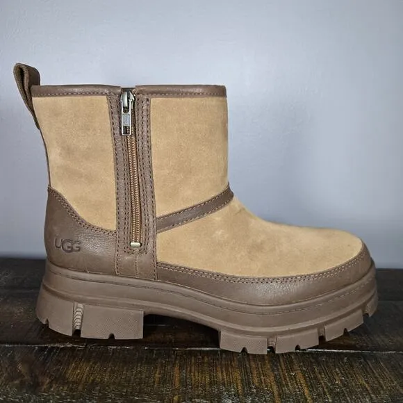 NEW UGG Ashton Zip Platform Womens Size 9.5 Zipper Fuzzy Boot Shoes Winter Brown