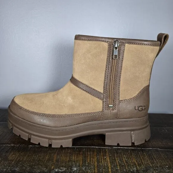 NEW UGG Ashton Zip Platform Womens Size 9.5 Zipper Fuzzy Boot Shoes Winter Brown
