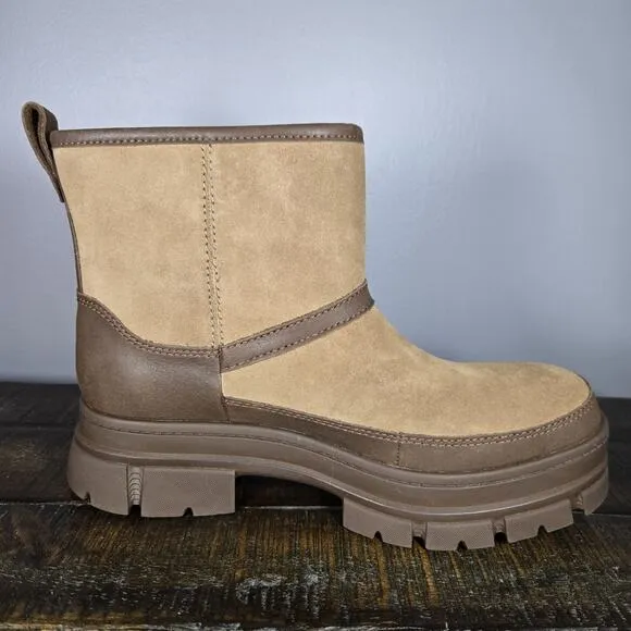 NEW UGG Ashton Zip Platform Womens Size 9.5 Zipper Fuzzy Boot Shoes Winter Brown