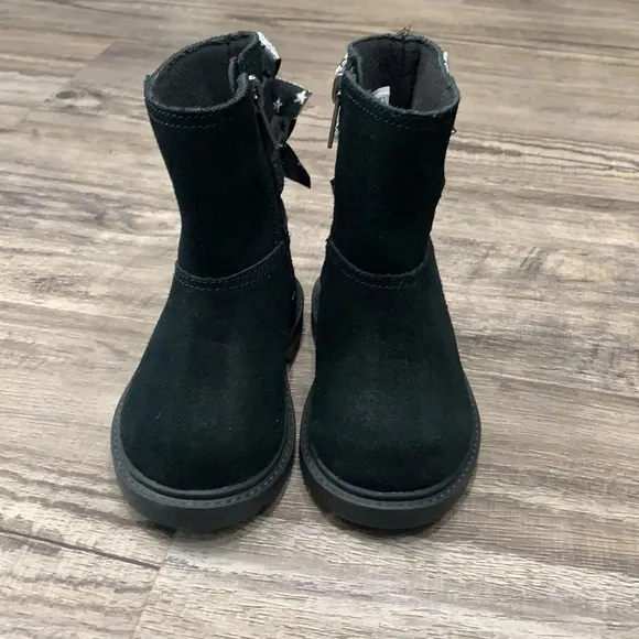 New UGG Toddler Black/Silver Star Tillee Boots