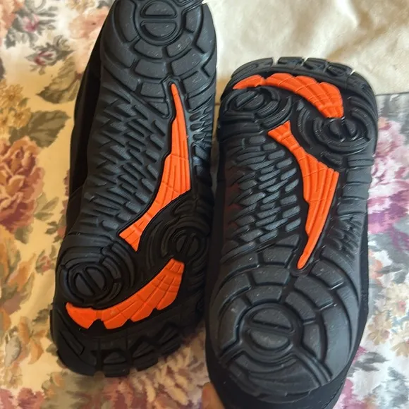 NEW Unisex Paleo Black Hightop Barefoot Shoes by Gronanda size 43
