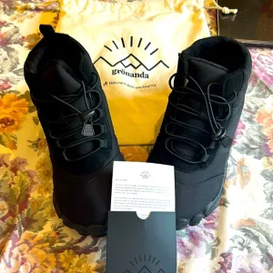 NEW Unisex Paleo Black Hightop Barefoot Shoes by Gronanda size 43