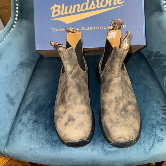 New US Size 9 Blundstone Elastic Sided Chelsea Boots Rustic Brown