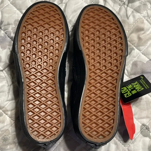 New Vans glow in the dark slip on shoes 3