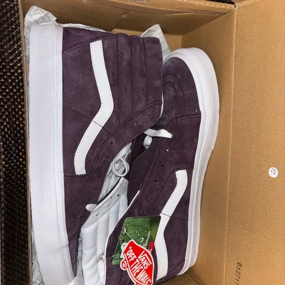 NEW Vans Men's Size 11 Sk8-Hi Suede Wine Tasting
