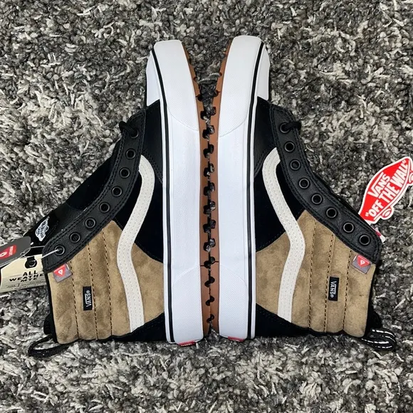 New VANS Sk8-Hi MTE 2.0 DX in Dirt / True White