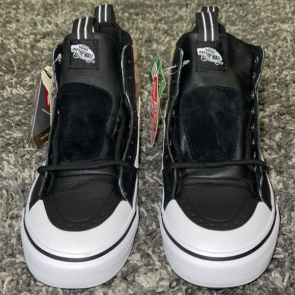 New VANS Sk8-Hi MTE 2.0 DX in Dirt / True White