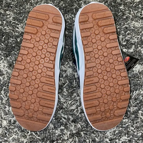 New VANS Sk8-Hi MTE 2.0 DX Size 9.5
