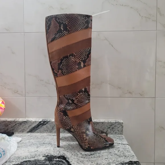 New VINCE CAMUTO Women's Saraalan Patchwork Boots Women's Shoes In Tostada