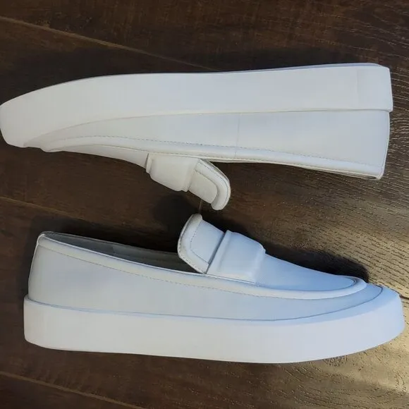 NEW Vince Ghita Slip On Loafer Sneakers Womens 9 Designer Chic Comfort Casual
