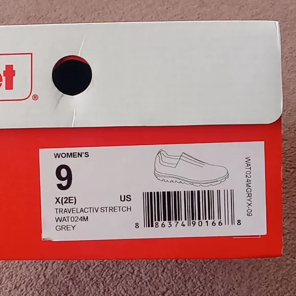 NEW with Box size 9 Wide Propet Grey Sneakers Comfort shoes