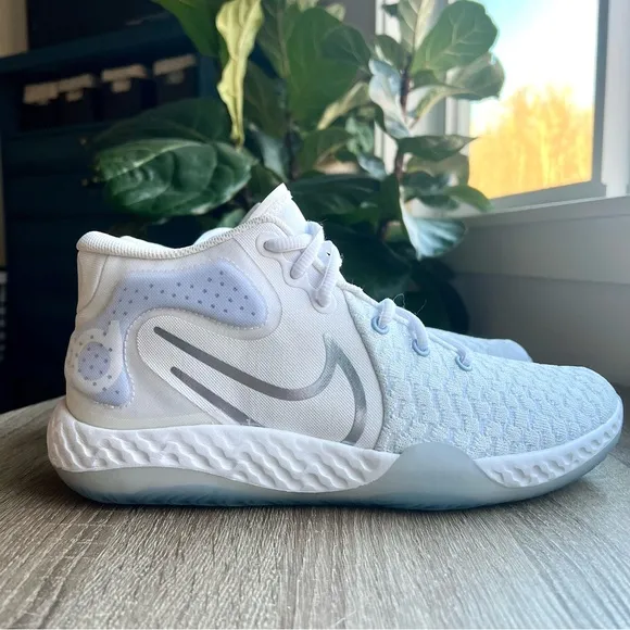 New w/o box Nike KD Trey 5 viii