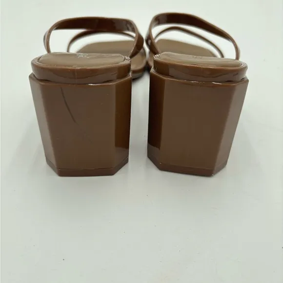 New Women’s Jeffrey Campbell slip on brown patent sandals Size 10