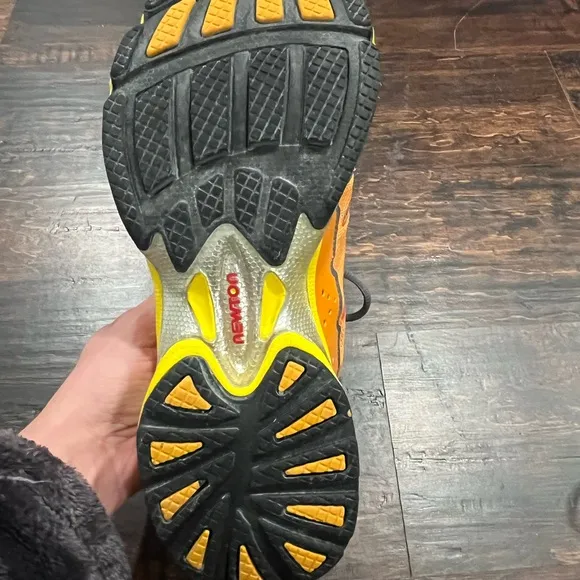 Newton Distance Elite Momentum Running Shoes - Style Code 022312 - Size 11.5