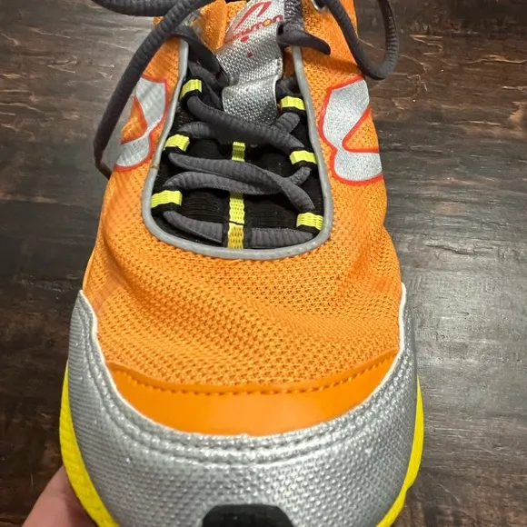 Newton Distance Elite Momentum Running Shoes - Style Code 022312 - Size 11.5