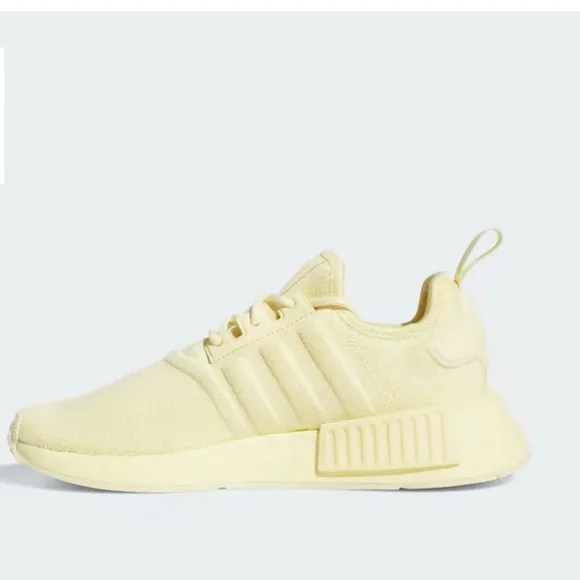 NIB ADIDAS NMD R1 W YELLOW
