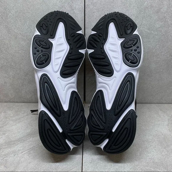 NIB Adidas Ozweego Core Black Solar Green shoes 12
