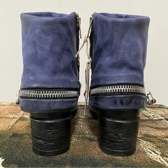NIB AS98 Blue Ankle Boots Size 39