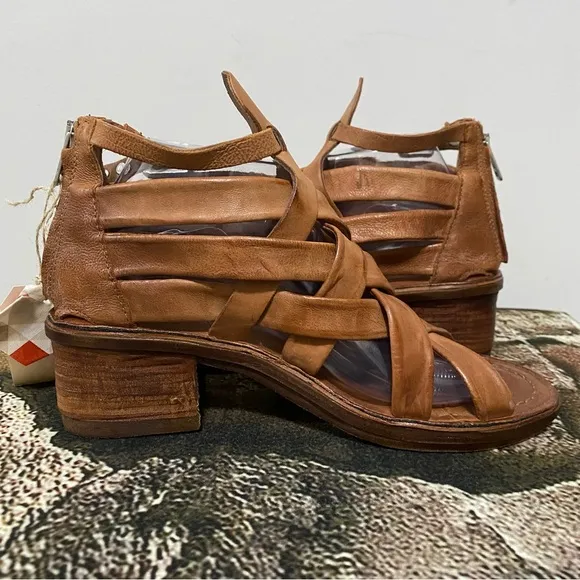 NIB AS98 Calvados Kenya Bride Sandals Size 40