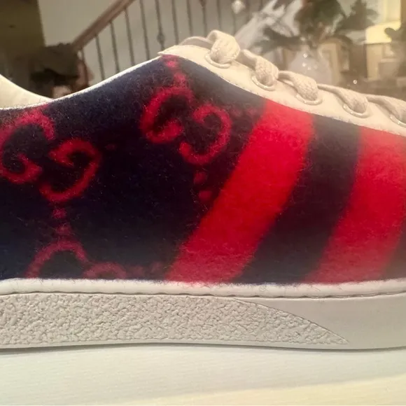 NiB Gucci Ace Sneaker in a Navy &amp; Red Velvet GG w/exaggerated R/B/R Web Detail