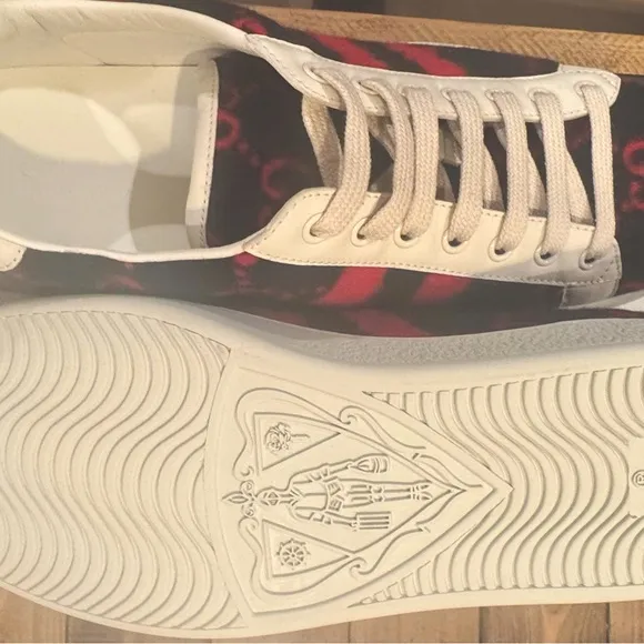NiB Gucci Ace Sneaker in a Navy &amp; Red Velvet GG w/exaggerated R/B/R Web Detail