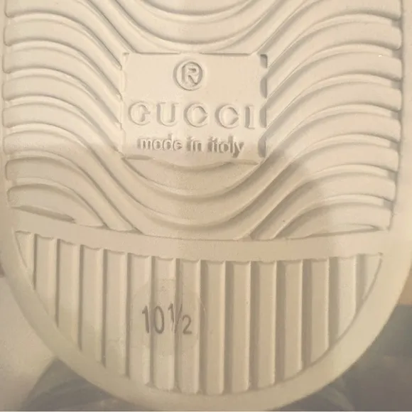 NiB Gucci Ace Sneaker in a Navy &amp; Red Velvet GG w/exaggerated R/B/R Web Detail