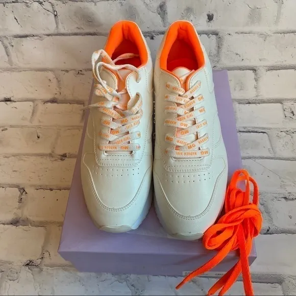NIB Madden girl Angeles white Paris platform lace up sneakers 8.5 white &amp; orange