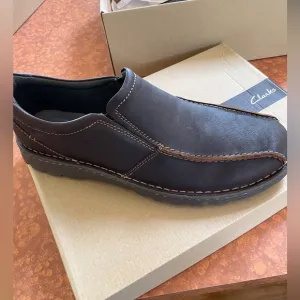 NIB Men’s CLARKS Slip On Shoes