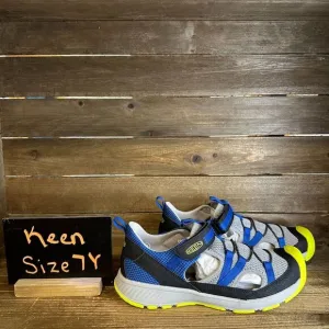NIB‎ New Big Kids Keen Motozoa Gray Outdoor Water Hiking Shoes Sandals Size 7 Y