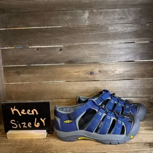 NIB New Big Kids‎ Keen Newport H2 Blue Strappy Outdoor Shoes Sandals Size 6 Y