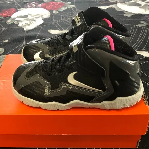 NIB RARE NIKE LEBRON JAMES XI TD TODDLER SHOES 8c