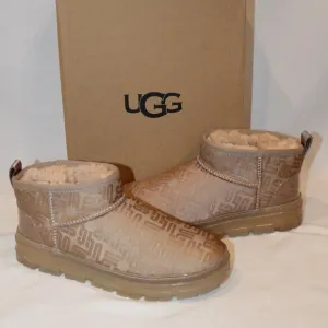 NIB‎ UGG ULTRA MINI MONOGRAM TAN WOMEN'S BOOTS