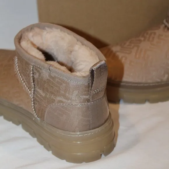 NIB‎ UGG ULTRA MINI MONOGRAM TAN WOMEN'S BOOTS