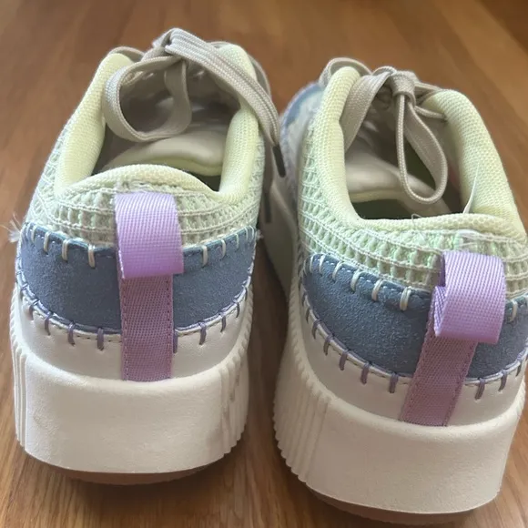 Nicole Miller Brita platform sneakers multi-colored Size 8.5