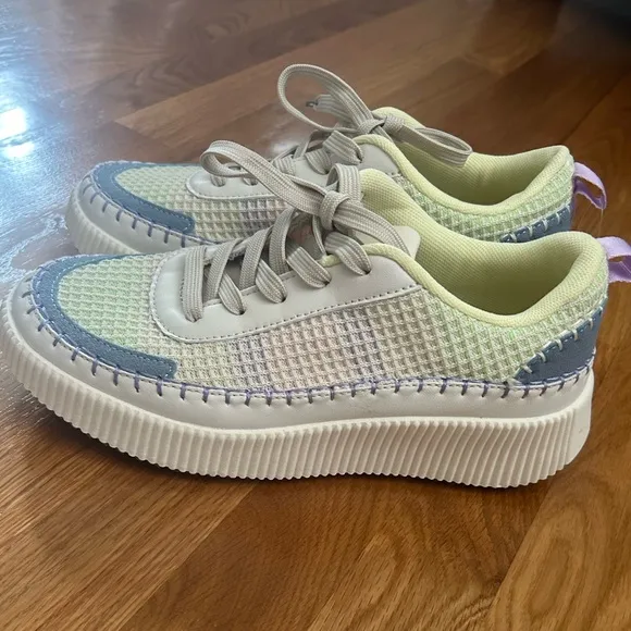 Nicole Miller Brita platform sneakers multi-colored Size 8.5