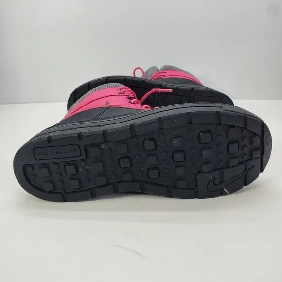 Nike ACG Boots Size 5 Youth Shoes 524876-600 Pink Black Gray Leather