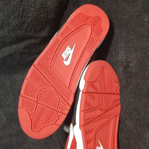Nike Air Cringe( 2004 Rare!) BRAND NEW NEVER TRIED ON! Mens Size-13