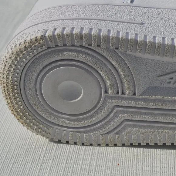 Nike Air Force 1 '07 Unisex Shoes White Size Men's 8 Women's 9.5