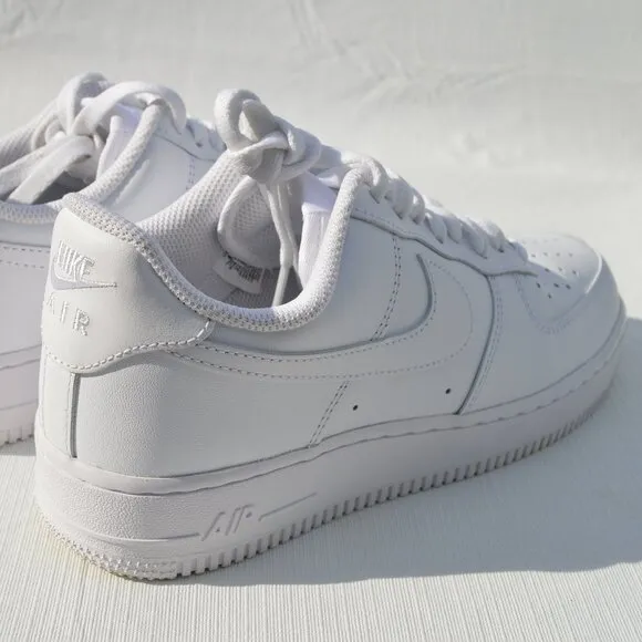 Nike Air Force 1 '07 Unisex Shoes White Size Men's 8 Women's 9.5