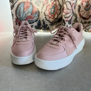 Nike Air Force 1 AF1 Platform PLT.AF.ORM Sneakers Pink Oxford Light Soft Pink