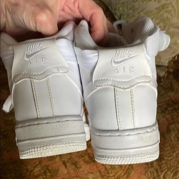 Nike Air Force 1 High-Top Sneakers boy’s size 5 or women’s size 6.5