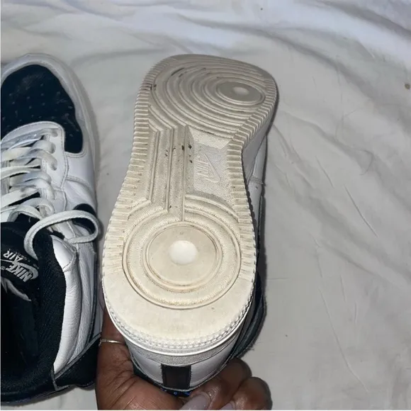 Nike Air Force 1 mid 2022 Black and White High-Top Sneakers
