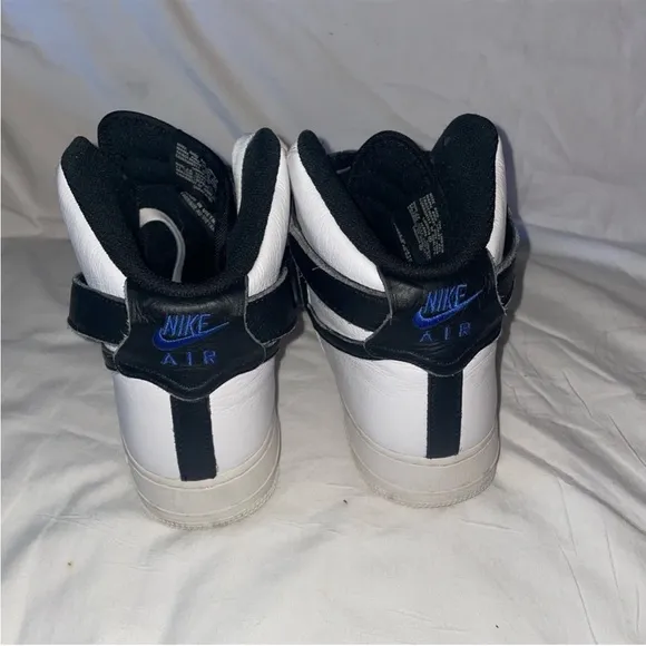 Nike Air Force 1 mid 2022 Black and White High-Top Sneakers