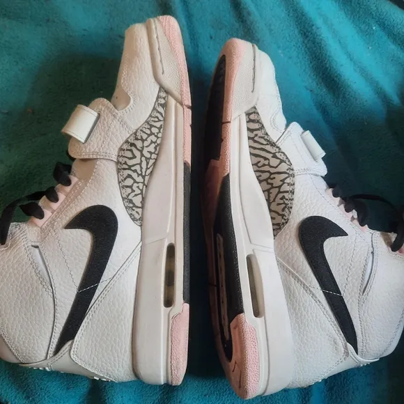 Nike Air Jodan Legacy